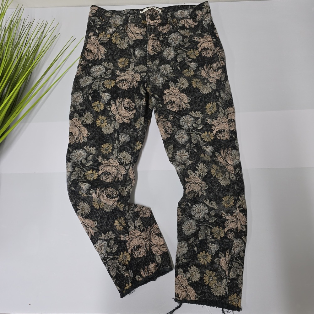Celebrity Pink Floral Print Jeans Womens Size 9‎ Straight Leg Distressed